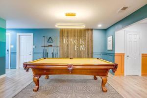 Meja biliard di Mini Golf! Walk to AT&T Stadium & Globe Life