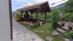 Zahrada ubytování Apartment Zdenka-5 km from Opatija