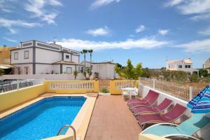 Bazén v ubytování Apartment Paradise T2 - Fuseta nebo v jeho okolí