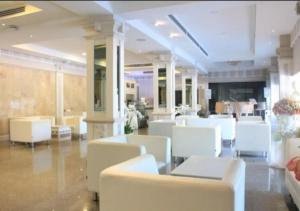 Posezení v ubytování โรงแรมวีวิช V Wish Hotel