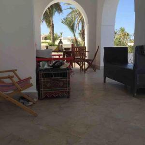 Posezení v ubytování Maison Djerba Carthage