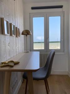 Φωτογραφία από το άλμπουμ του Le Central - Studio avec vue mer σε Langrune-sur-Mer