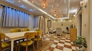Χώρος καθιστικού στο Mansoura sweet home hotel apartment 1