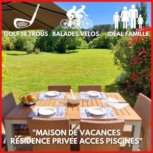 Fotografie z fotogalerie ubytování "LA MAISON DU BOCAGE" Maison 6 personnes, accès piscines gratuit, résidence privée au coeur d'un golf v destinaci Talmont