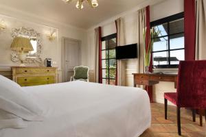 TV a/nebo společenská místnost v ubytování FH55 Hotel Villa Fiesole