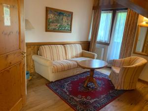 Χώρος καθιστικού στο Hotel Lorenzetti