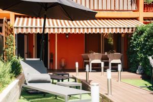 Sân trong/khu vực ngoài trời tại ROMANCE ROOM & LOVE - JACUZZI - PARKING - Menton