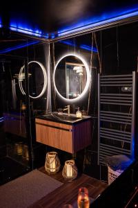 Ảnh trong thư viện ảnh của ROMANCE ROOM & LOVE - JACUZZI - PARKING - Menton ở Menton +20 ảnh