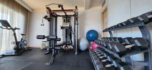 Fitness centrum a/nebo fitness zařízení v ubytování Hotel Costa Salina