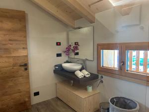 Fotografie z fotogalerie ubytování Casa Dasca v destinaci Mezzolago + 15 fotografií