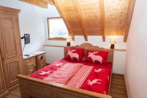 Postel nebo postele na pokoji v ubytování Ferienwohnung Birgit