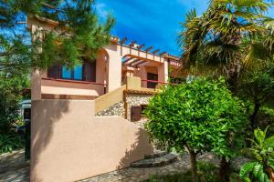 Ogród w obiekcie Apartments Villa Temer