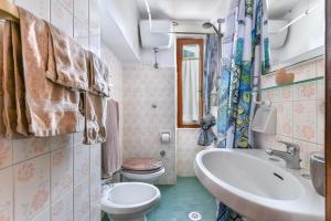 Et badeværelse på Casina vintage - Rio Marina + 21 billeder