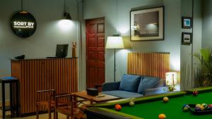 Biliár nebo kulečník v ubytování Sort By Stays, Grand Peddem, Anjuna