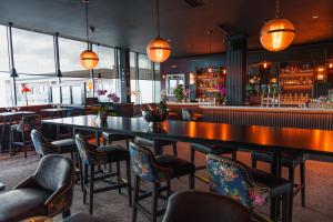 O lounge ou bar de Carlton Hotel Dublin Airport