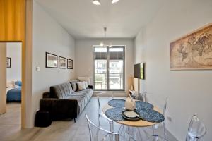 Część wypoczynkowa w obiekcie Wygodny apartament w Pucku