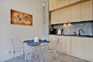 Kuchnia lub aneks kuchenny w obiekcie Wygodny apartament w Pucku