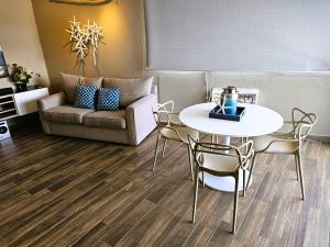 Istumisnurk majutusasutuses Oceanview Beach Block BALCONY Ocean and City View