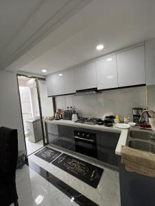 ナイロビにあるB301 3bedroom apartment at Goldpark Homes Kilimaniのギャラリーの写真