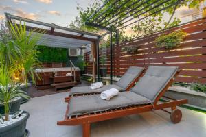 Vonkajšia záhrada v ubytovaní Apartments Villa Tomaš