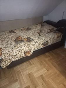 Voodi või voodid majutusasutuse Apartmani Partaljeviċ toas