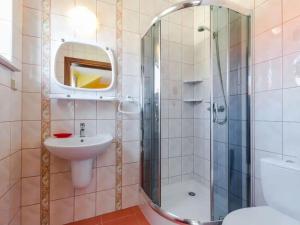 Koupelna v ubytování Willa Adek Władysławowo + 30 fotografií