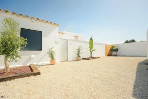 Gallery image of VILLA LUXURY MARIA in Roche