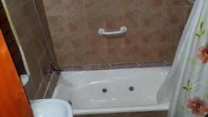 Koupelna v ubytování Aladino cabañas + 19 fotografií