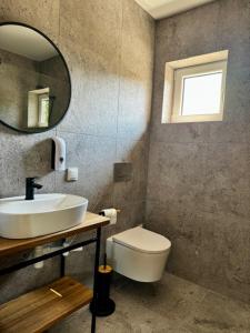 Koupelna v ubytování Domek na Kaszubach z sauną i jacuzzi