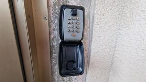 a cell phone is attached to a wall at Casetta immersa nella natura in Riolunato