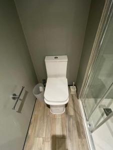Emerald Upscale Studio in Maho-Walking distance to beach的一间浴室