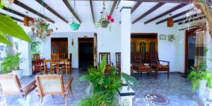 Posezení v ubytování Mango Villa - Panama Near Arugam Bay