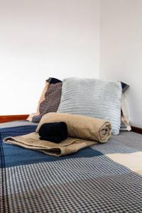 Giường trong phòng chung tại Private Beach Villa with Pool