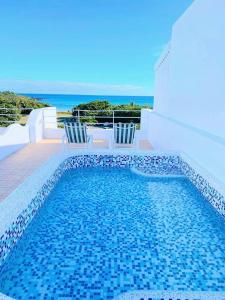Bazén v ubytování Vanilla Sea View Homestay nebo v jeho okolí