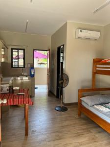 Voodi või voodid majutusasutuse Riz Place Homestay - Queen Sized Bunk x Air-conditioned toas