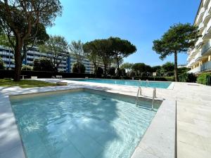 Fotografia z galérie ubytovania Cozy 1 bedroom apartment with shared pool and lift v destinácii Porto Santa Margherita di Caorle
