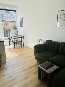 Χώρος καθιστικού στο 2 Treasured TenbyAprtmt in Town For 4