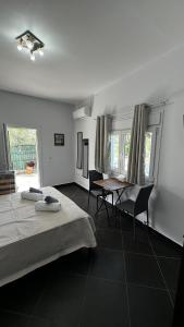 Posezení v ubytování Sakas Apartment