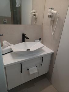 Gallery image of Apartament Petros SUNSET in Ustronie Morskie +3 photos