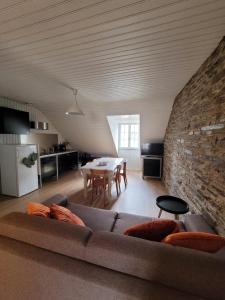 Cuisine ou kitchenette dans l'établissement LA BELLE SAISON