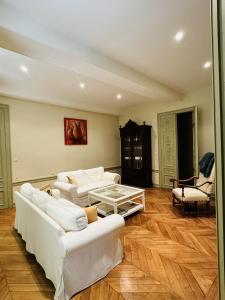 Posezení v ubytování La Maison Félix, du Domaine Yvon Félix Clerget - Centre de Pommard