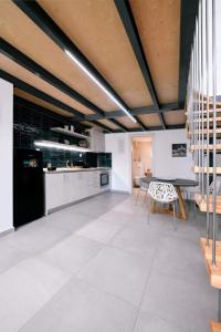 Nhà bếp/bếp nhỏ tại Diana's Place