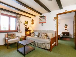 Χώρος καθιστικού στο Apartment Residenza Chesa Margun 13-5 by Interhome