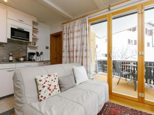 Kuchyň nebo kuchyňský kout v ubytování Apartment Residenza Chesa Margun 35-6 by Interhome + 21 fotografií