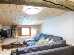 Posezení v ubytování Holiday Home Ylläspollu a by Interhome