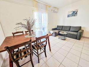 Posezení v ubytování Apartment Antun-2 by Interhome