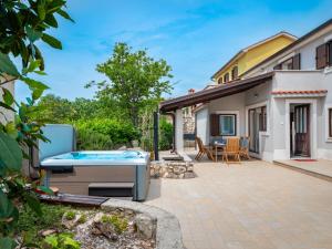 Fotografie z fotogalerie ubytování Holiday Home Bella by Interhome v destinaci Dobrinj