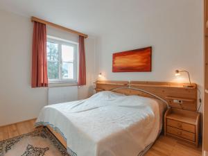 Postel nebo postele na pokoji v ubytování Apartment Stefanie Top 8 by Interhome