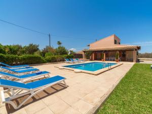 The swimming pool at or close to Holiday Home Can Butxet by Interhome