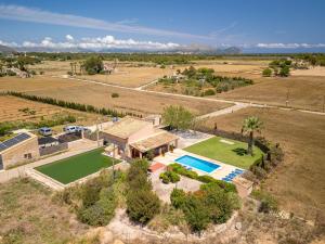 The swimming pool at or close to Holiday Home Can Butxet by Interhome